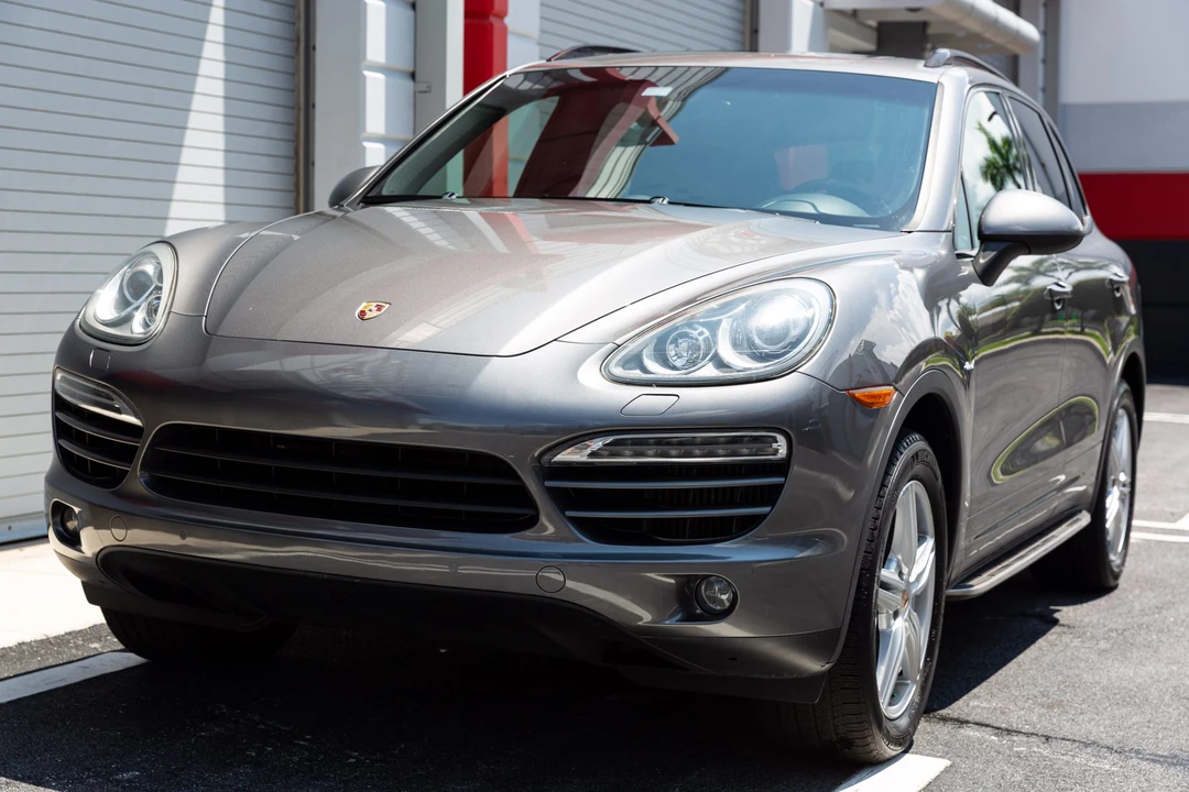 2014 Porsche 958 Cayenne Diesel - Image 2 of 31