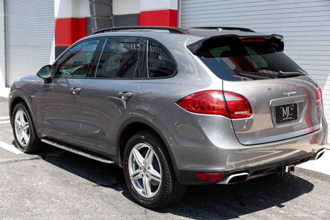 2014 Porsche 958 Cayenne Diesel - Image 16 of 31