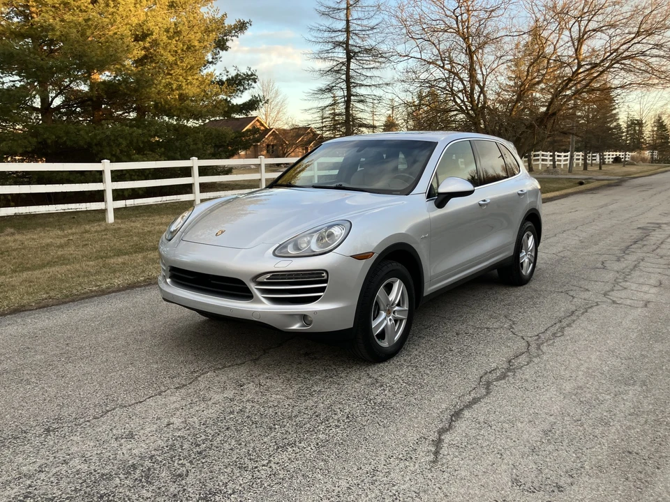 2014 Porsche 958 Cayenne Diesel - Image 2 of 31