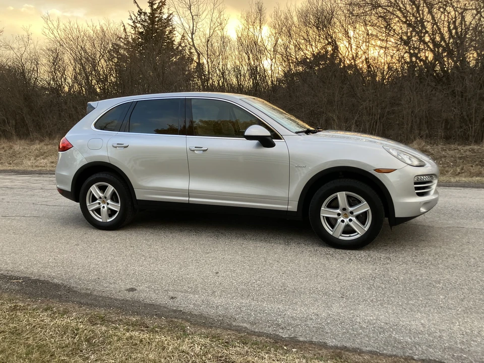 2014 Porsche 958 Cayenne Diesel - Image 15 of 31