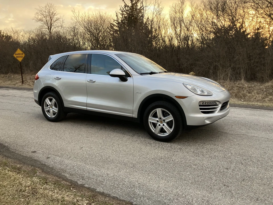 2014 Porsche 958 Cayenne Diesel - Image 16 of 31
