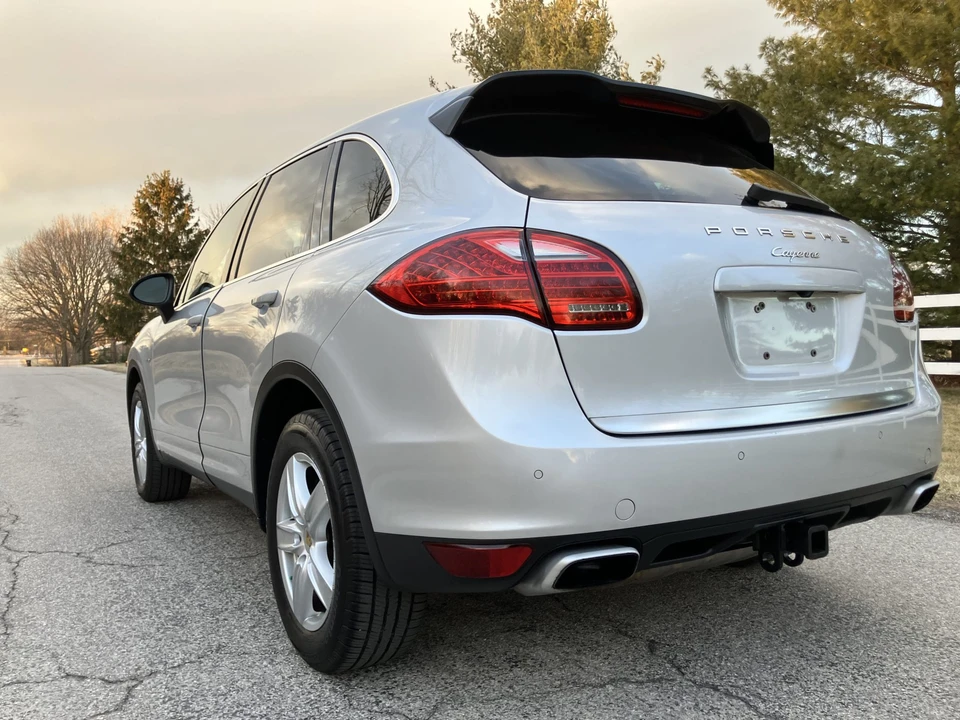 2014 Porsche 958 Cayenne Diesel - Image 25 of 31