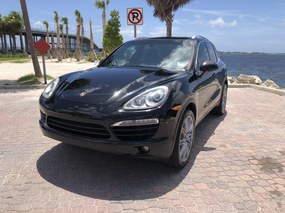 2014 Porsche 958 Cayenne Diesel - Image 2 of 31