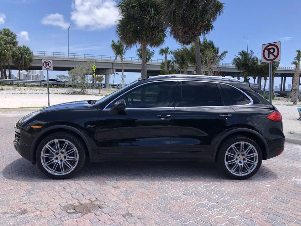 2014 Porsche 958 Cayenne Diesel - Image 12 of 31