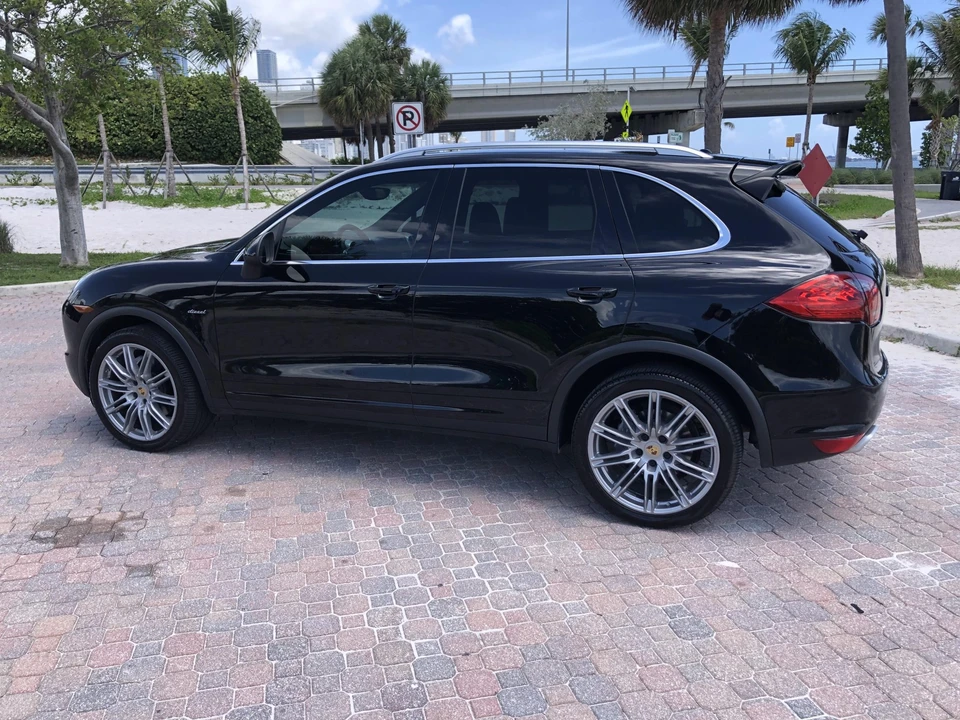 2014 Porsche 958 Cayenne Diesel - Image 13 of 31