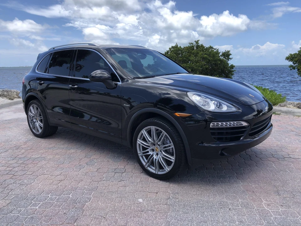 2014 Porsche 958 Cayenne Diesel - Image 25 of 31