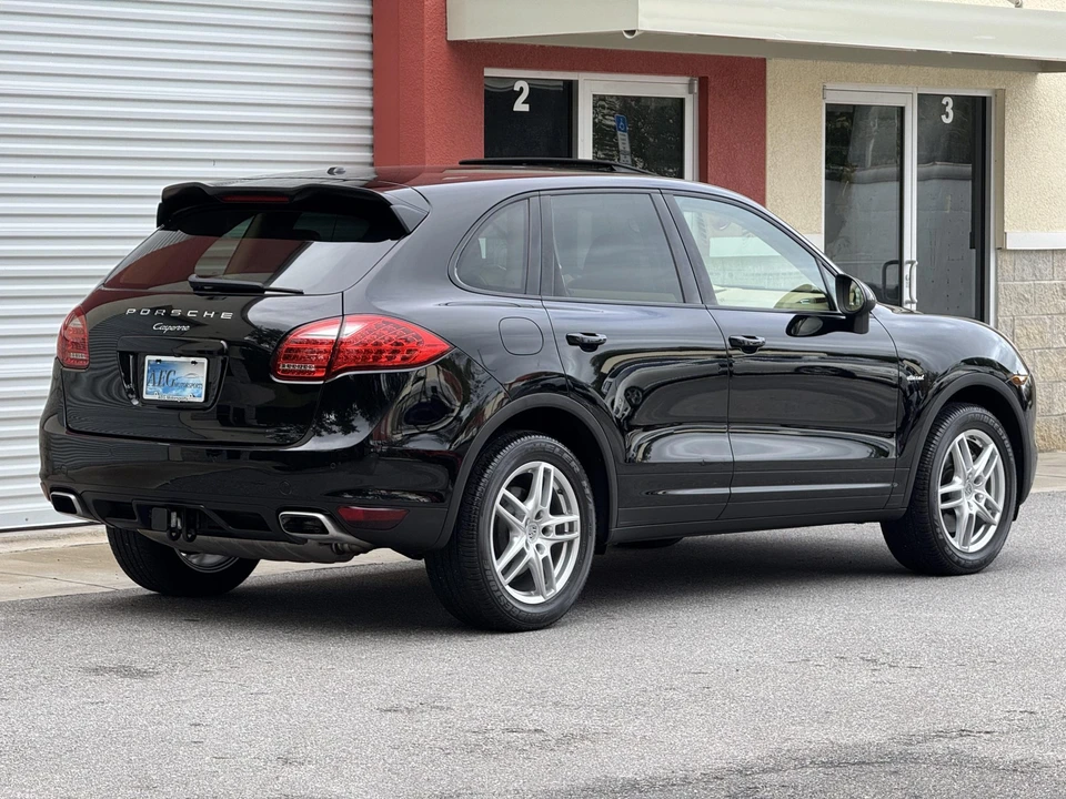 2014 Porsche 958 Cayenne Diesel - Image 14 of 31