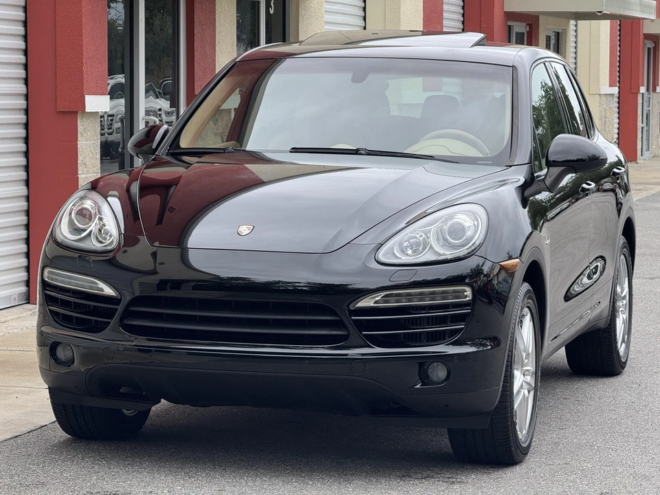 2014 Porsche 958 Cayenne Diesel - Image 2 of 31