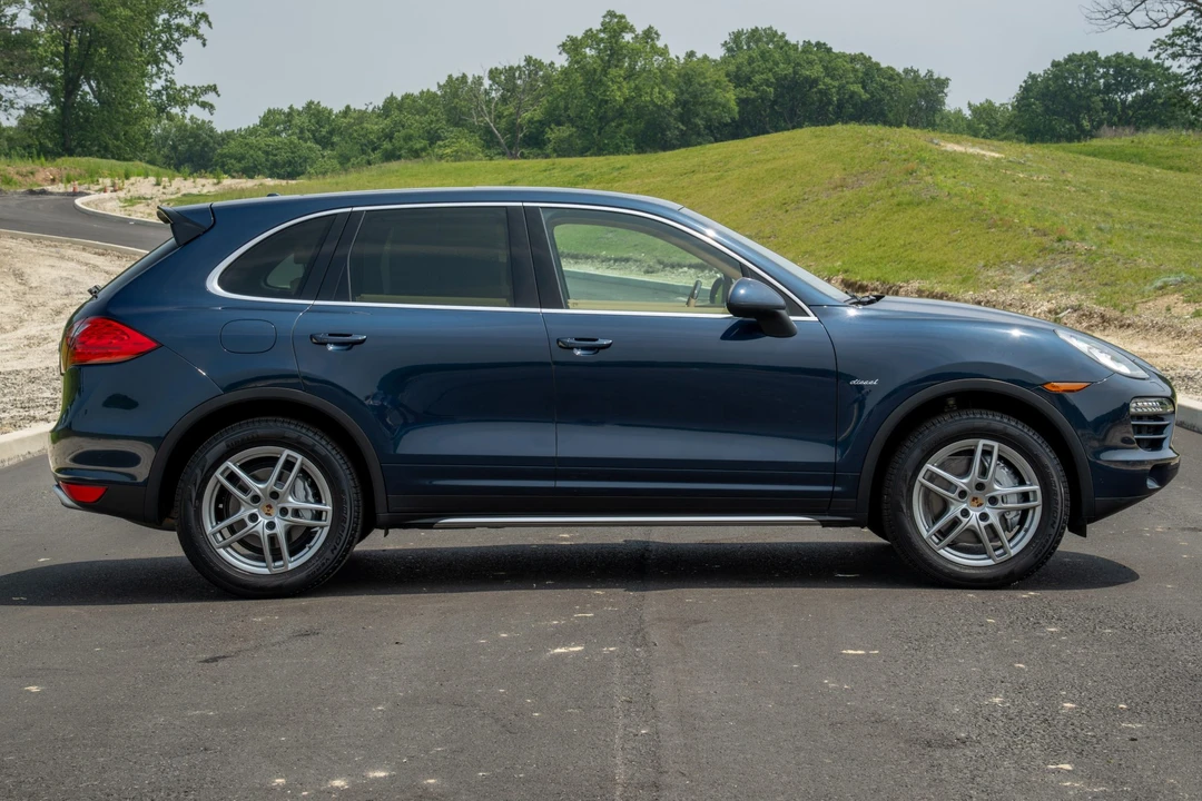 2014 Porsche 958 Cayenne Diesel - Image 17 of 31