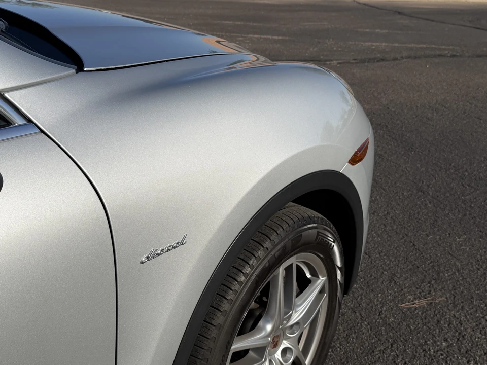 2014 Porsche 958 Cayenne Diesel - Image 24 of 31