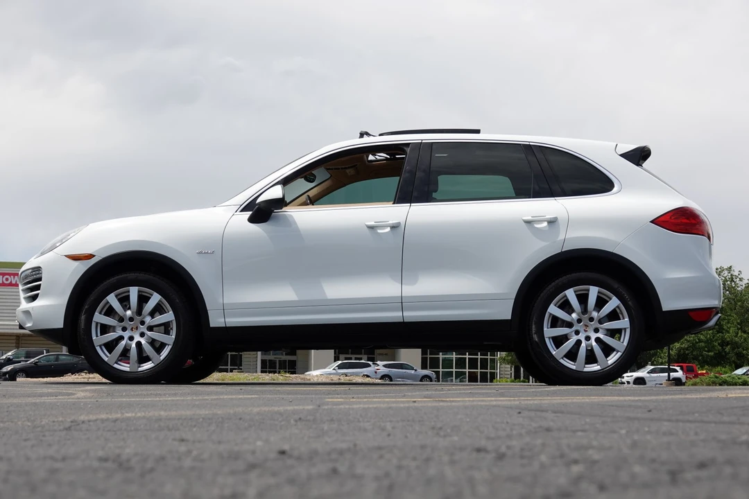2014 Porsche 958 Cayenne Diesel - Image 14 of 31