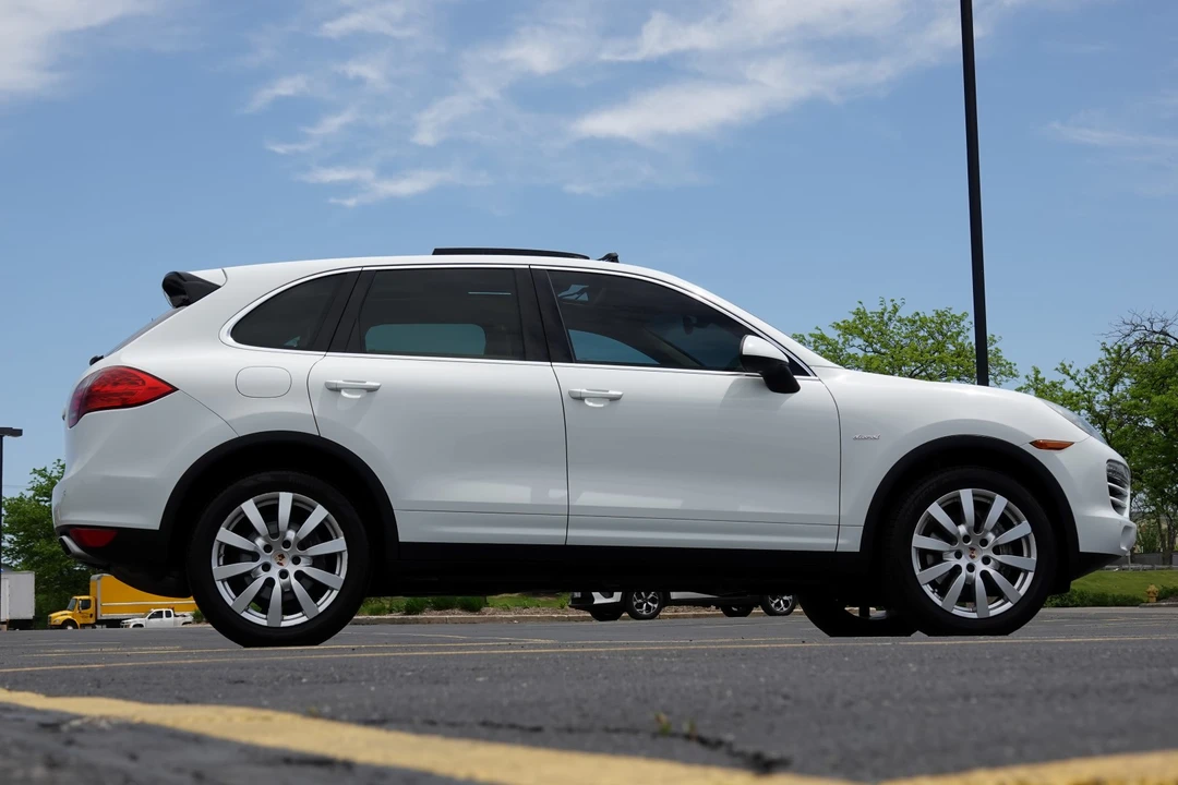 2014 Porsche 958 Cayenne Diesel - Image 28 of 31