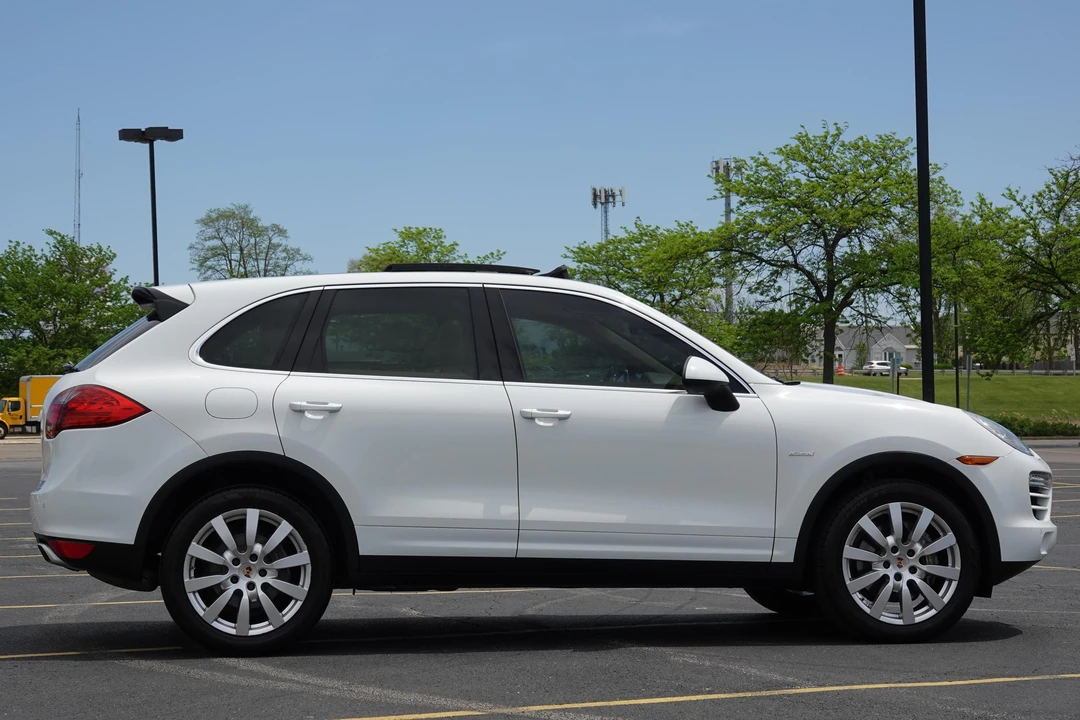 2014 Porsche 958 Cayenne Diesel - Image 3 of 31
