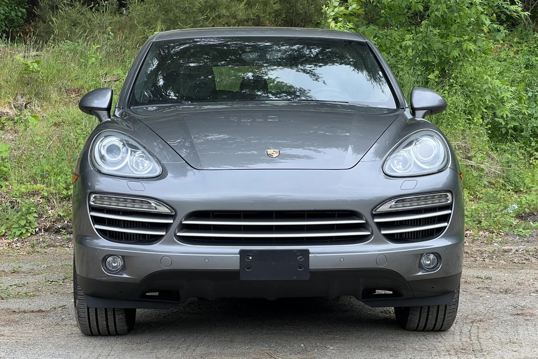 2014 Porsche 958 Cayenne Diesel - Image 2 of 10
