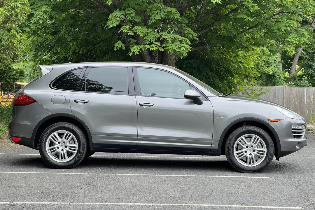 2014 Porsche 958 Cayenne Diesel - Image 3 of 10