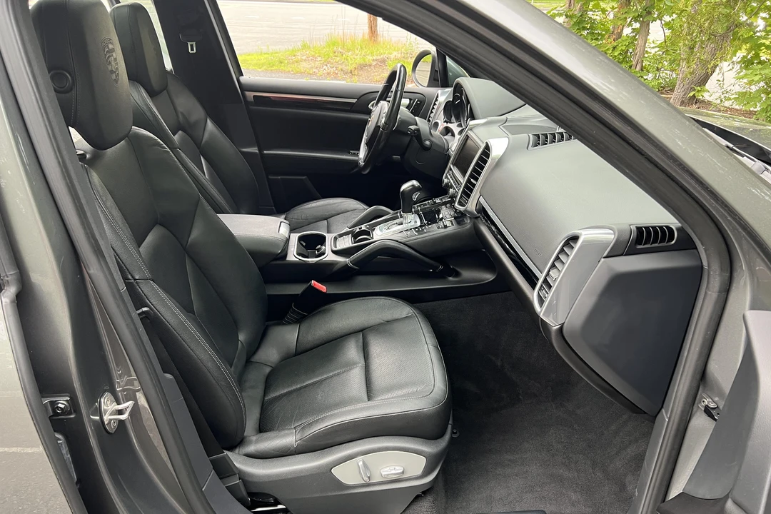 2014 Porsche 958 Cayenne Diesel - Image 8 of 10