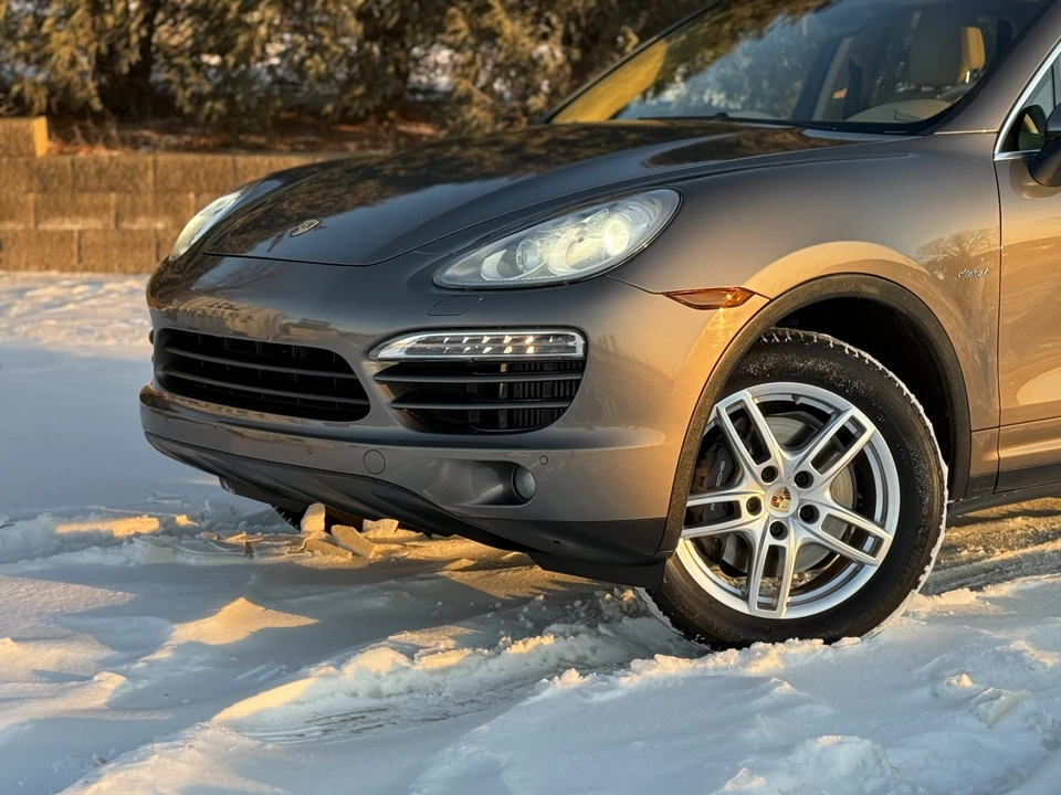 2014 Porsche 958 Cayenne Diesel - Image 16 of 31