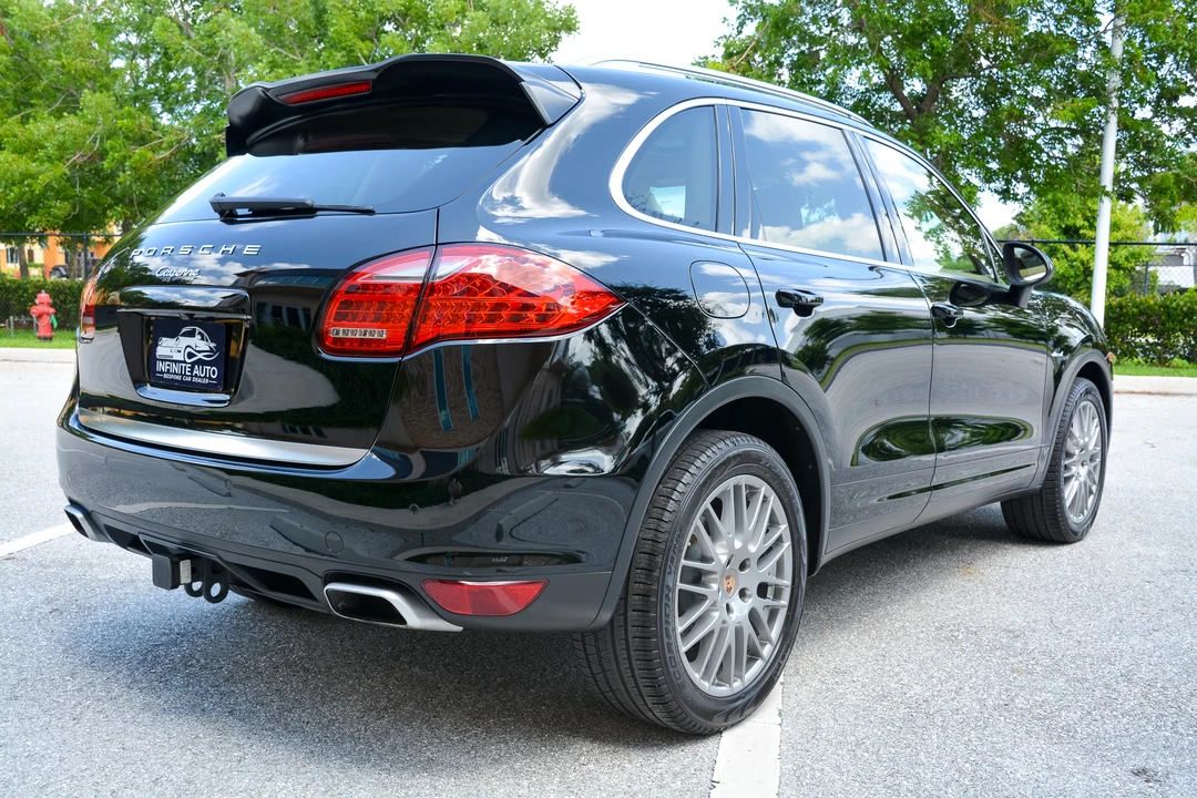 2014 Porsche 958 Cayenne Diesel - Image 9 of 31