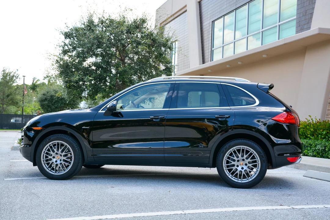 2014 Porsche 958 Cayenne Diesel - Image 13 of 31