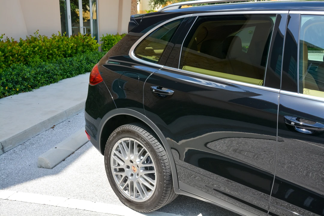 2014 Porsche 958 Cayenne Diesel - Image 15 of 31