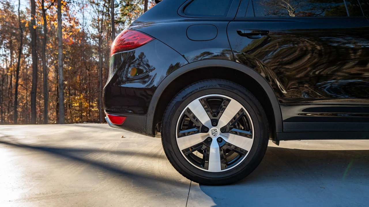 2014 Porsche 958 Cayenne Diesel - Image 30 of 31