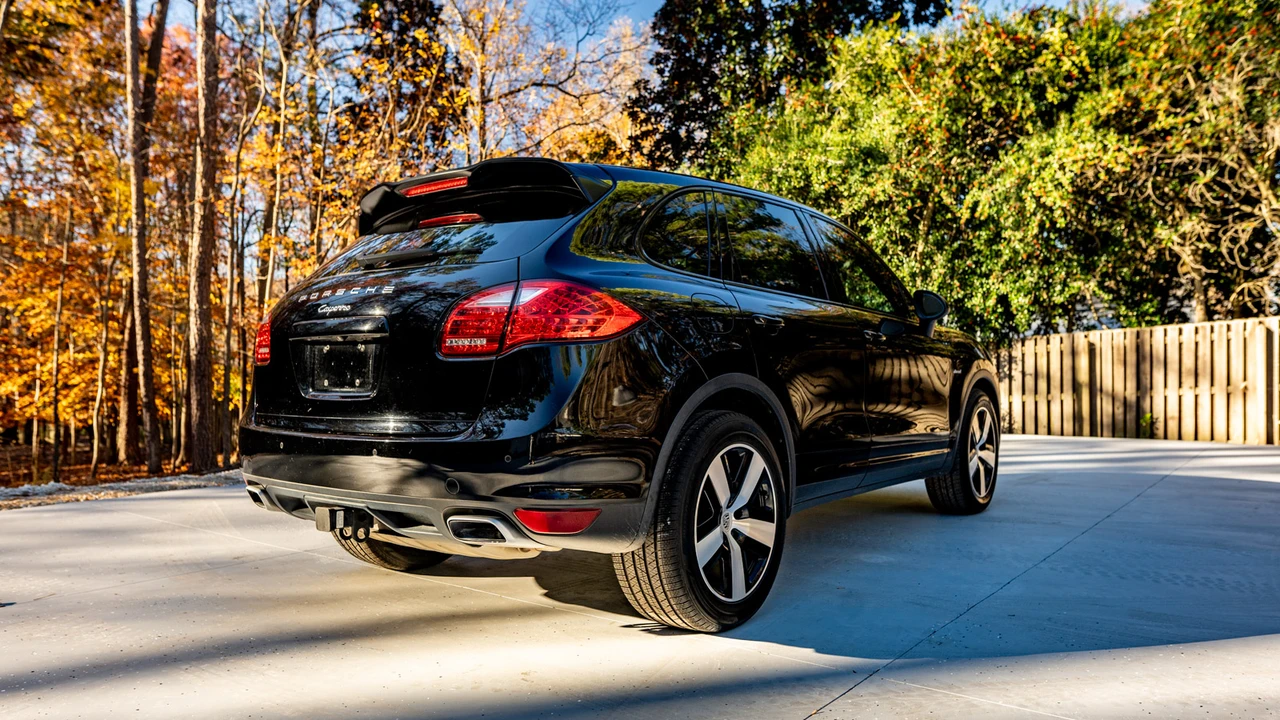 2014 Porsche 958 Cayenne Diesel - Image 11 of 31