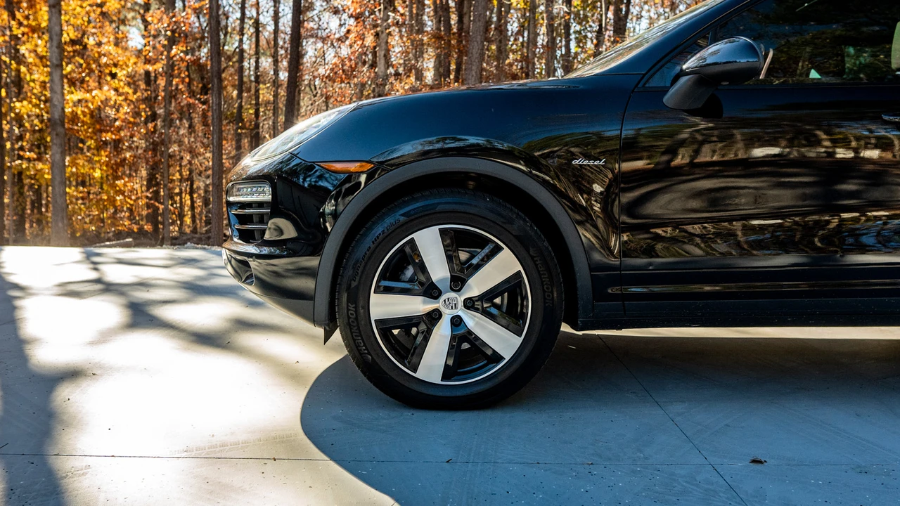 2014 Porsche 958 Cayenne Diesel - Image 29 of 31