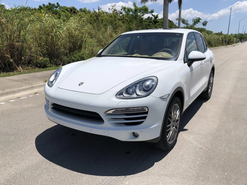 2014 Porsche 958 Cayenne Diesel - Image 3 of 31