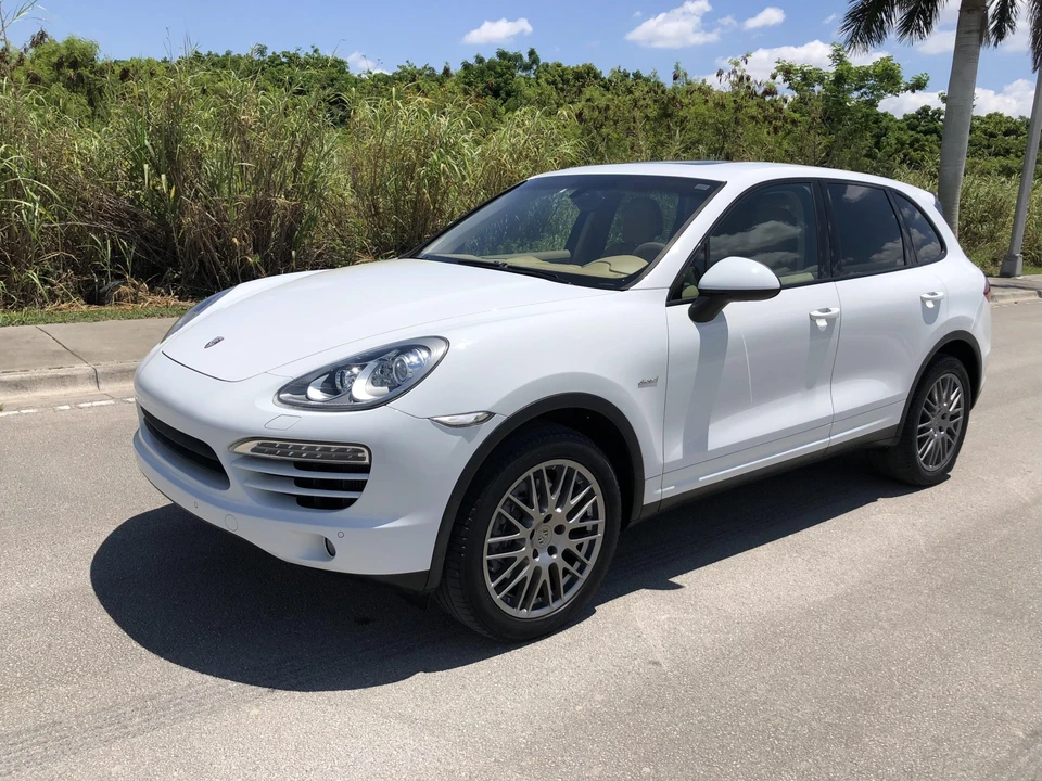 2014 Porsche 958 Cayenne Diesel - Image 9 of 31