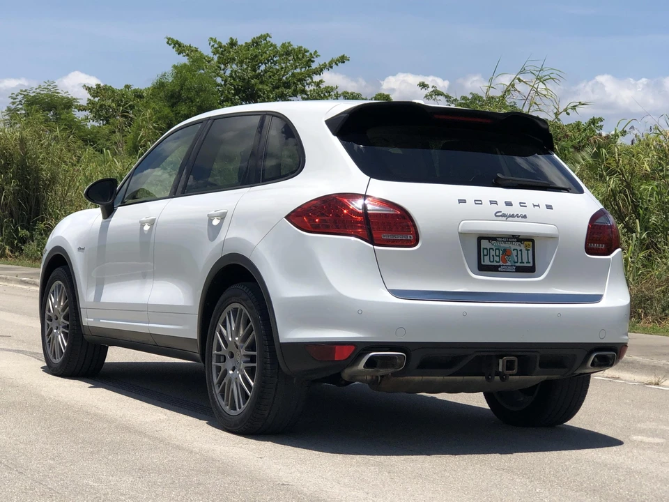 2014 Porsche 958 Cayenne Diesel - Image 15 of 31
