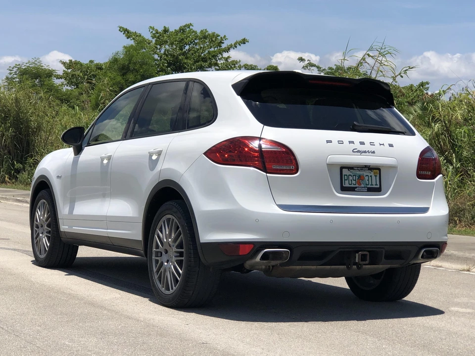 2014 Porsche 958 Cayenne Diesel - Image 14 of 31