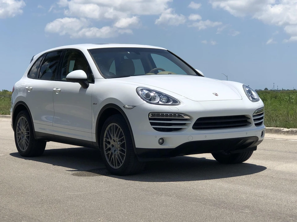 2014 Porsche 958 Cayenne Diesel - Image 25 of 31