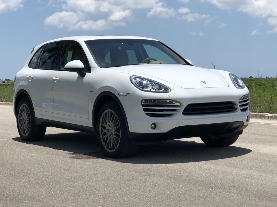 2014 Porsche 958 Cayenne Diesel - Image 24 of 31