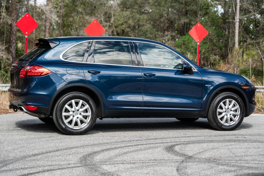 2014 Porsche 958 Cayenne Diesel - Image 26 of 31