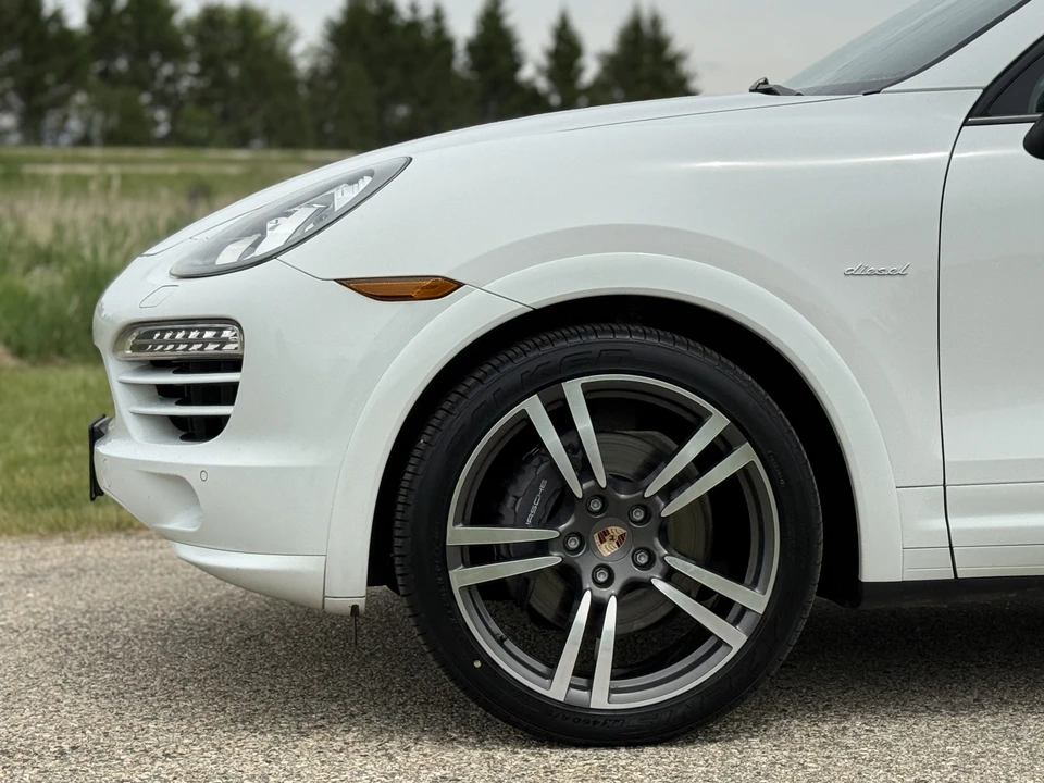 2014 Porsche 958 Cayenne Diesel - Image 30 of 31