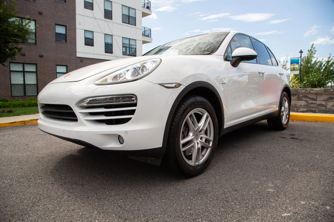 2014 Porsche 958 Cayenne Diesel - Image 25 of 31