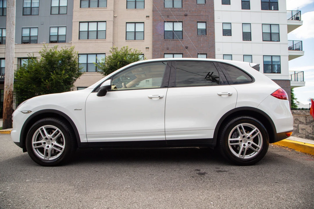 2014 Porsche 958 Cayenne Diesel - Image 21 of 31