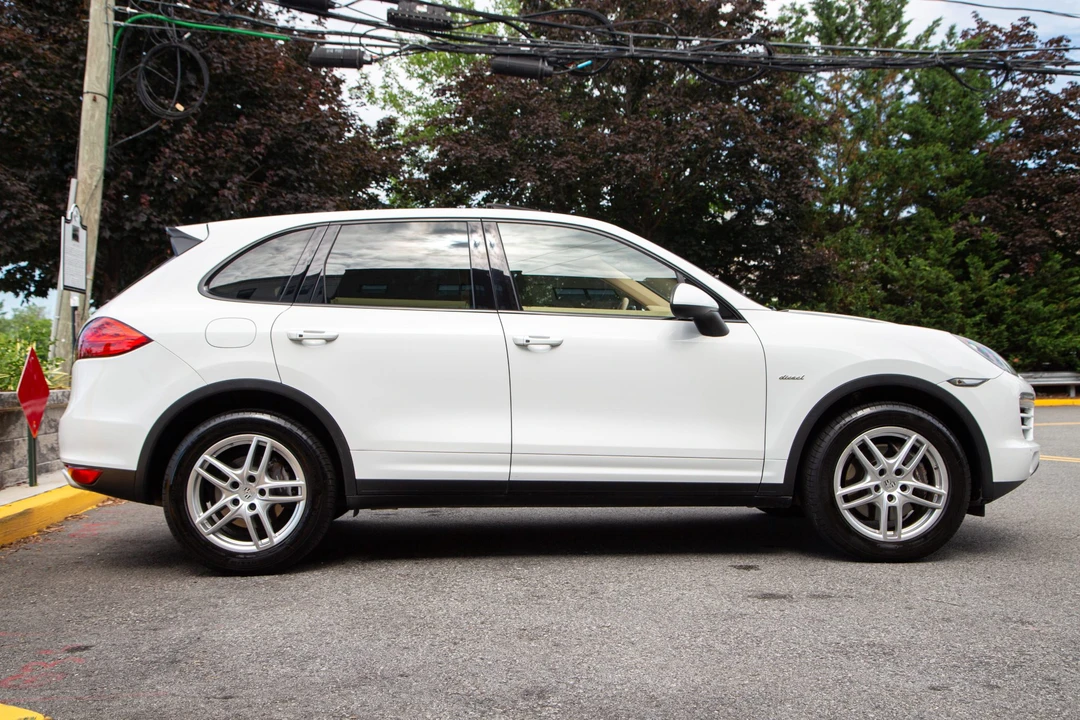 2014 Porsche 958 Cayenne Diesel - Image 10 of 31