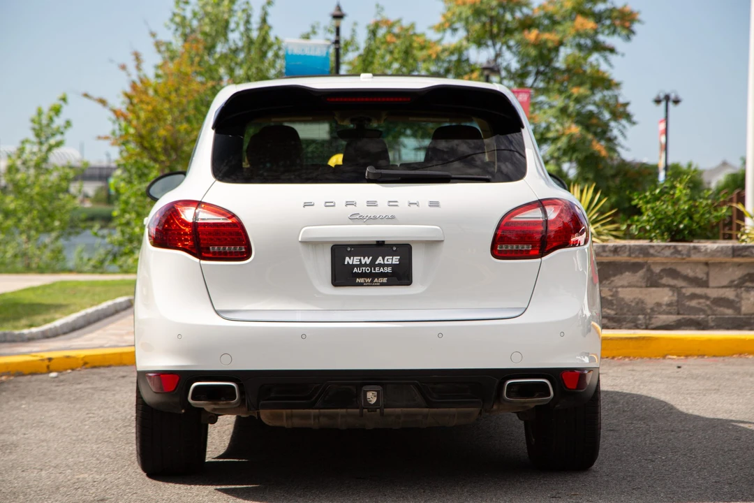 2014 Porsche 958 Cayenne Diesel - Image 16 of 31
