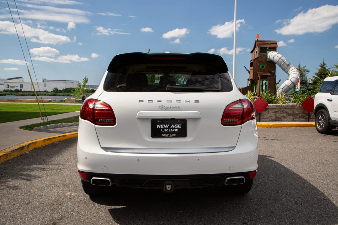2014 Porsche 958 Cayenne Diesel - Image 14 of 31