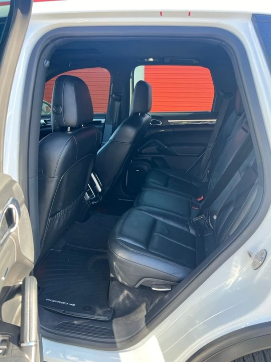2014 Porsche 958 Cayenne Diesel - Image 20 of 23