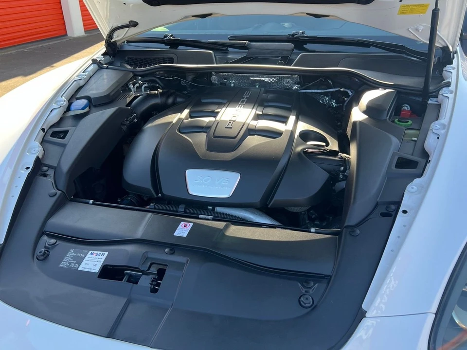 2014 Porsche 958 Cayenne Diesel - Image 13 of 23