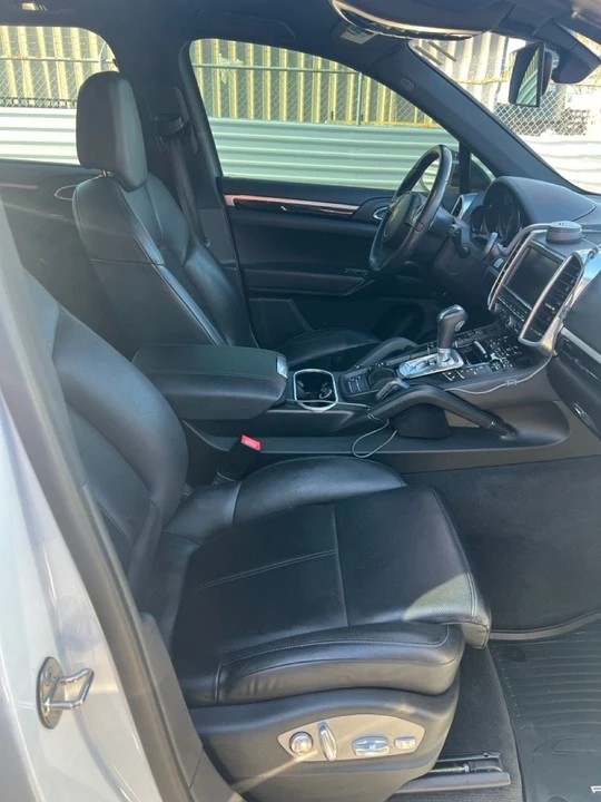 2014 Porsche 958 Cayenne Diesel - Image 15 of 23