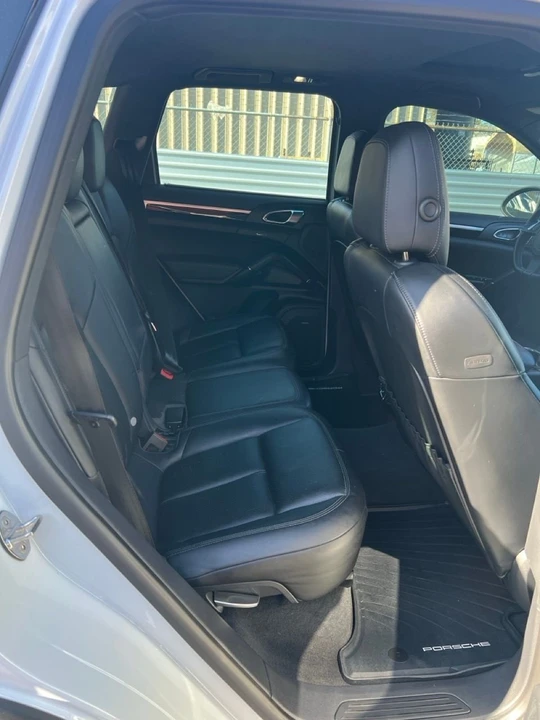 2014 Porsche 958 Cayenne Diesel - Image 16 of 23