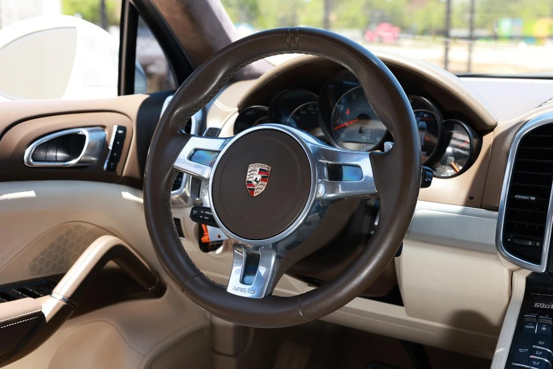 2014 Porsche 958 Cayenne GTS - Image 30 of 31