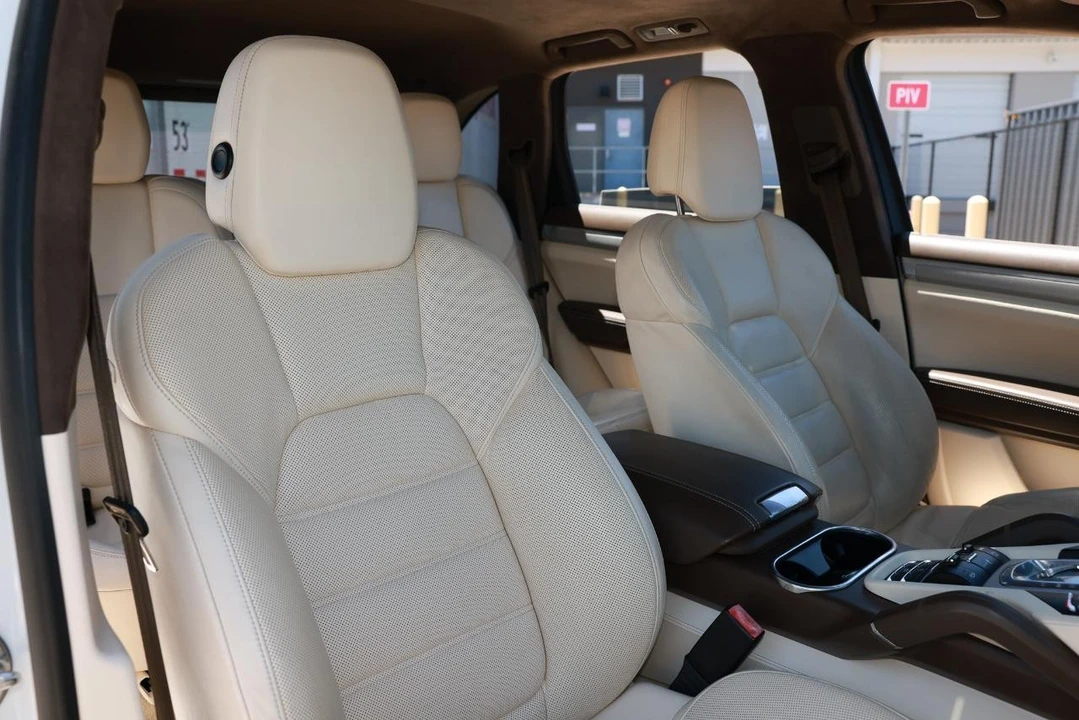2014 Porsche 958 Cayenne GTS - Image 20 of 31