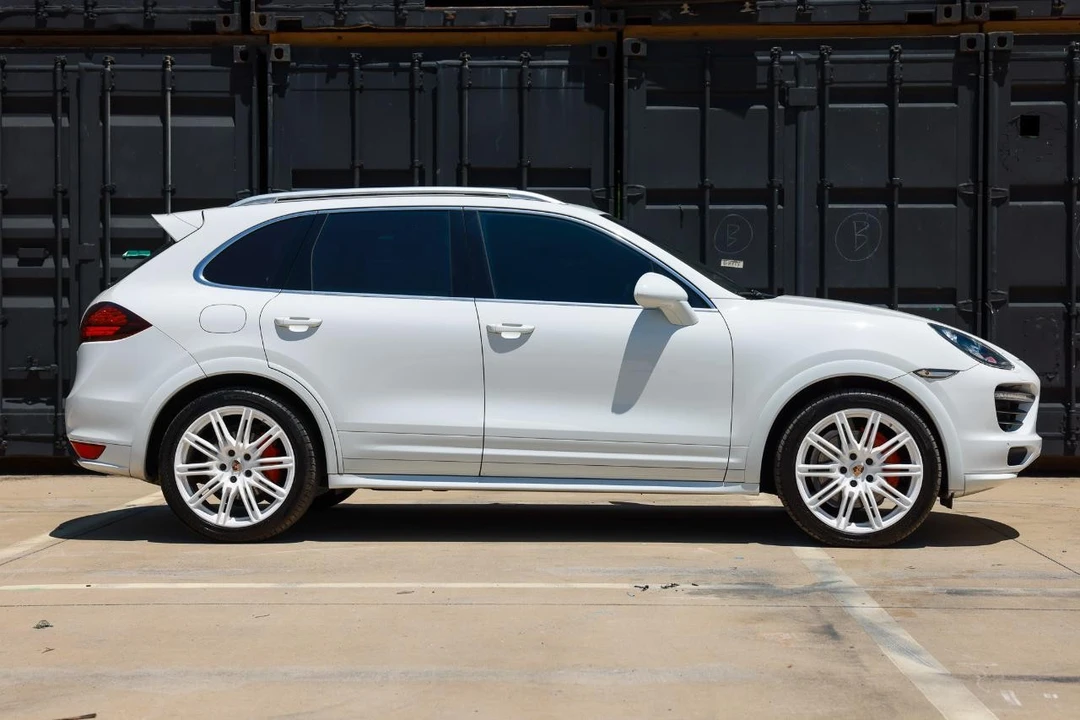 2014 Porsche 958 Cayenne GTS - Image 15 of 31