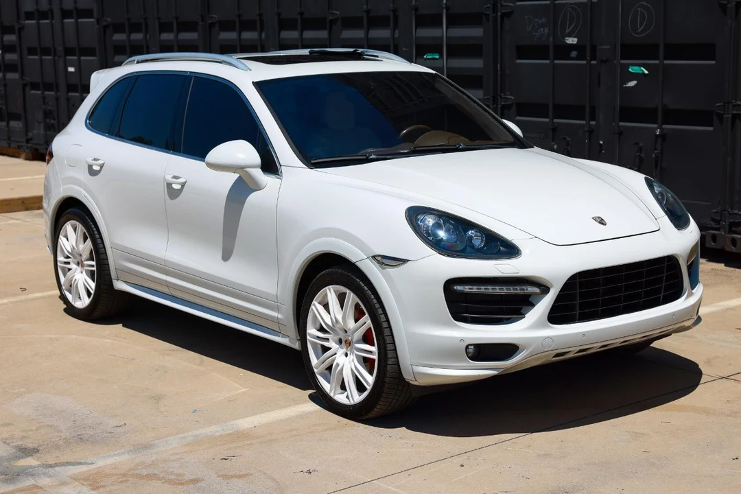 2014 Porsche 958 Cayenne GTS - Image 17 of 31