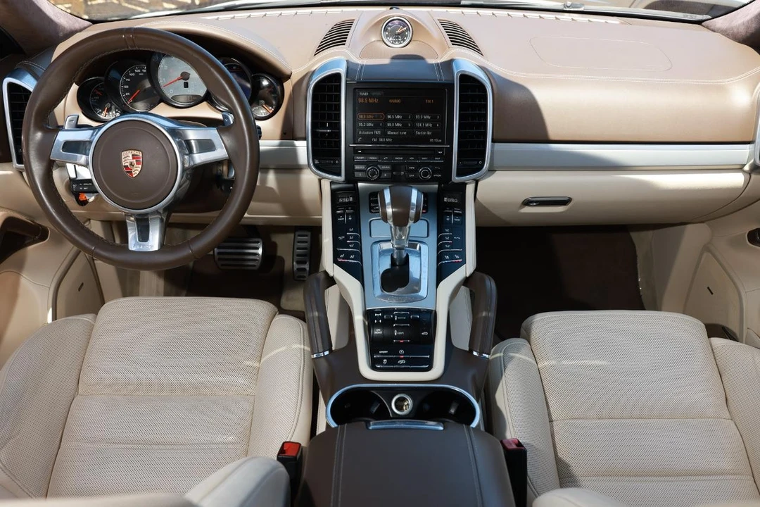 2014 Porsche 958 Cayenne GTS - Image 22 of 31