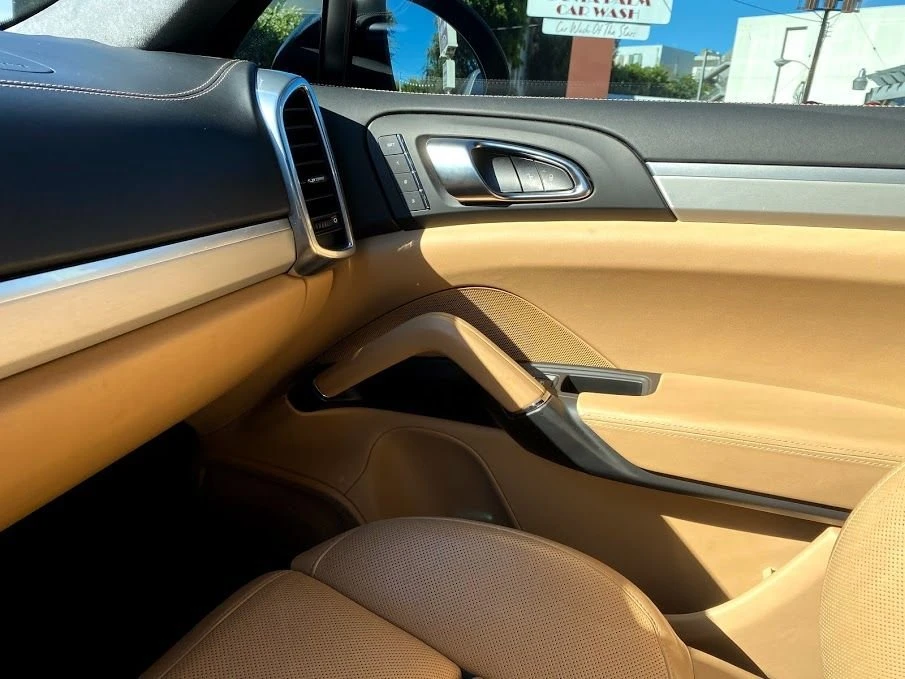 2014 Porsche 958 Cayenne GTS - Image 19 of 22